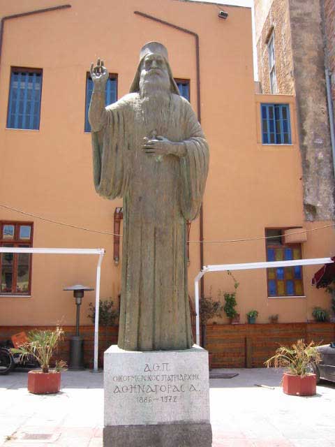 Statue