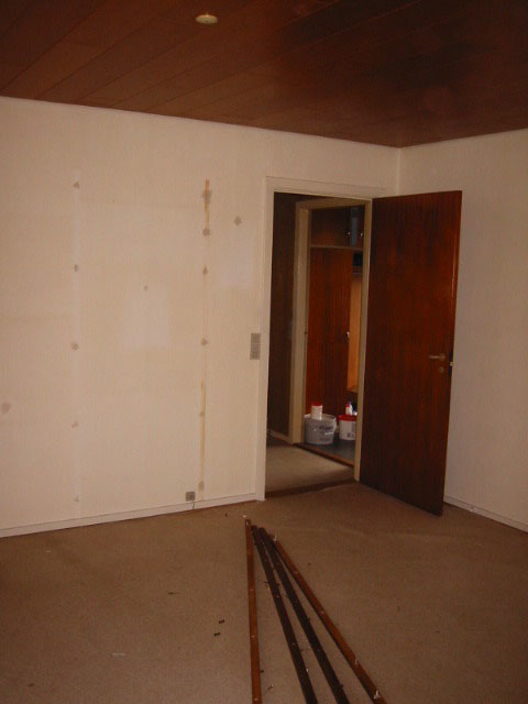 5-17: living room