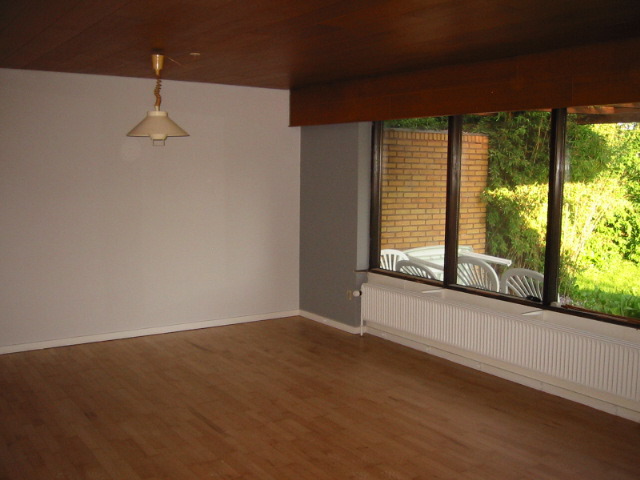 Living room, painted and floors redone